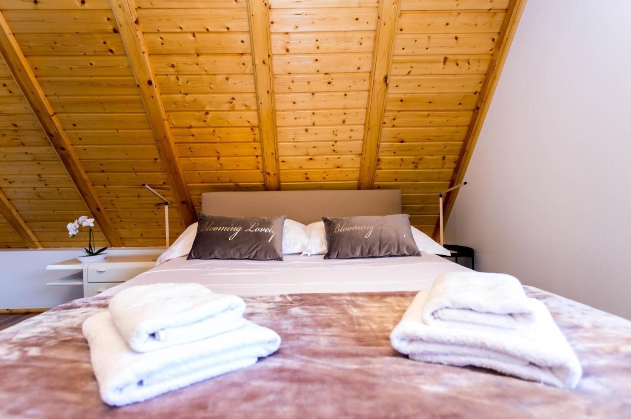 Kostanje Holiday House Antique מראה חיצוני תמונה