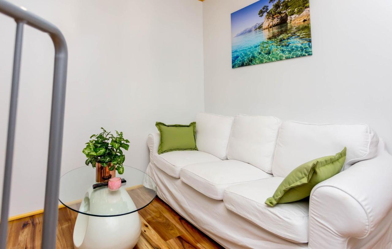 Kostanje Holiday House Antique מראה חיצוני תמונה
