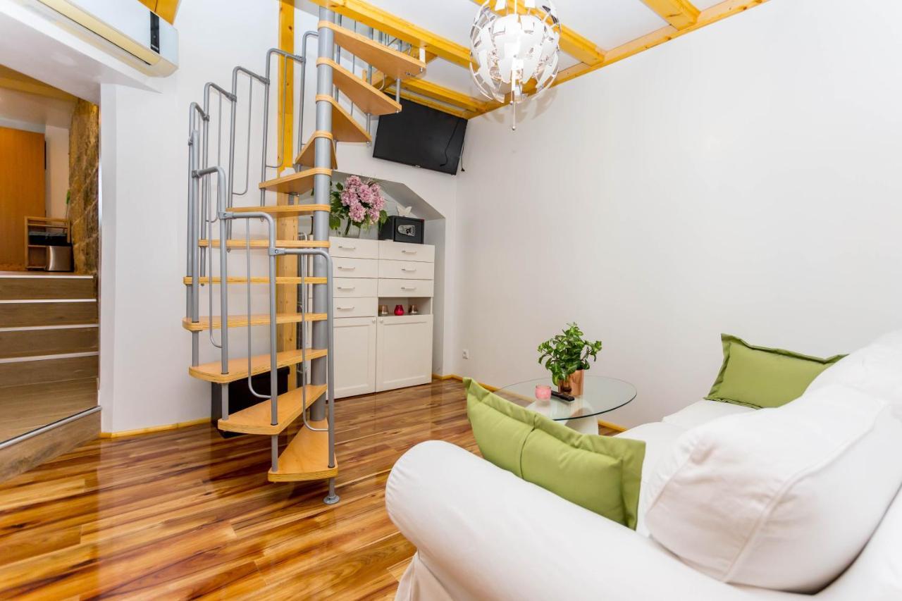 Kostanje Holiday House Antique מראה חיצוני תמונה