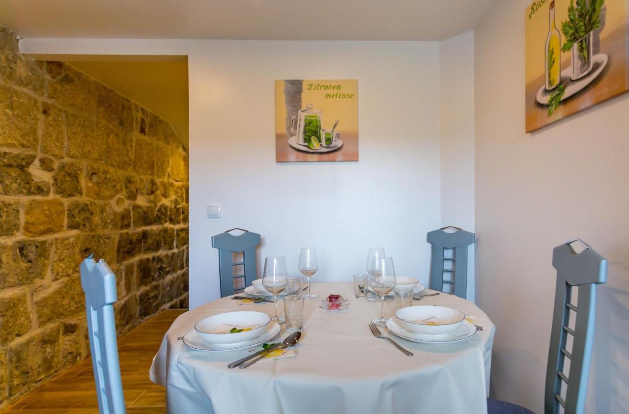 Kostanje Holiday House Antique מראה חיצוני תמונה
