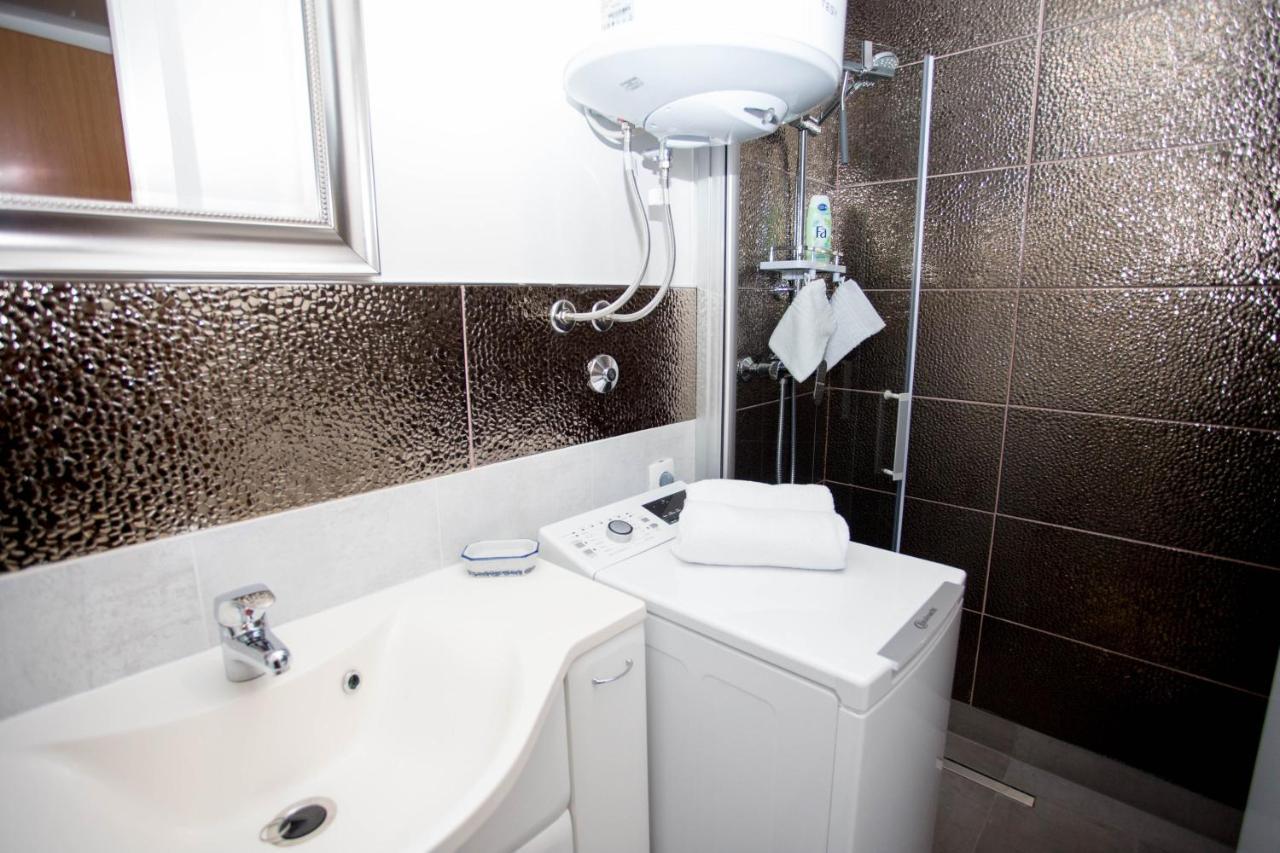 Kostanje Holiday House Antique מראה חיצוני תמונה